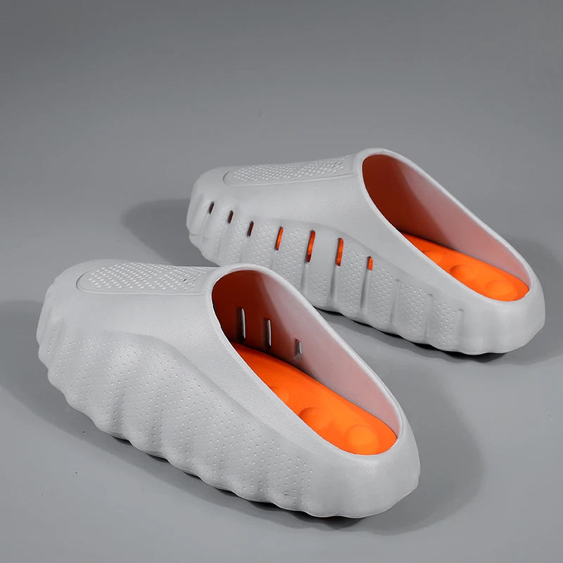 New Men's Slippers Outdoor Soft Thick Sole Slides Breathable Sandals Non-Slip Bathroom Slippers Lightweight Summer Beach Sandals