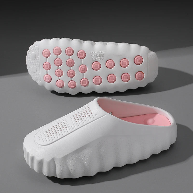 New Men's Slippers Outdoor Soft Thick Sole Slides Breathable Sandals Non-Slip Bathroom Slippers Lightweight Summer Beach Sandals