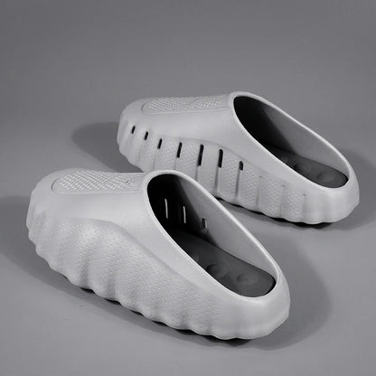 New Men's Slippers Outdoor Soft Thick Sole Slides Breathable Sandals Non-Slip Bathroom Slippers Lightweight Summer Beach Sandals