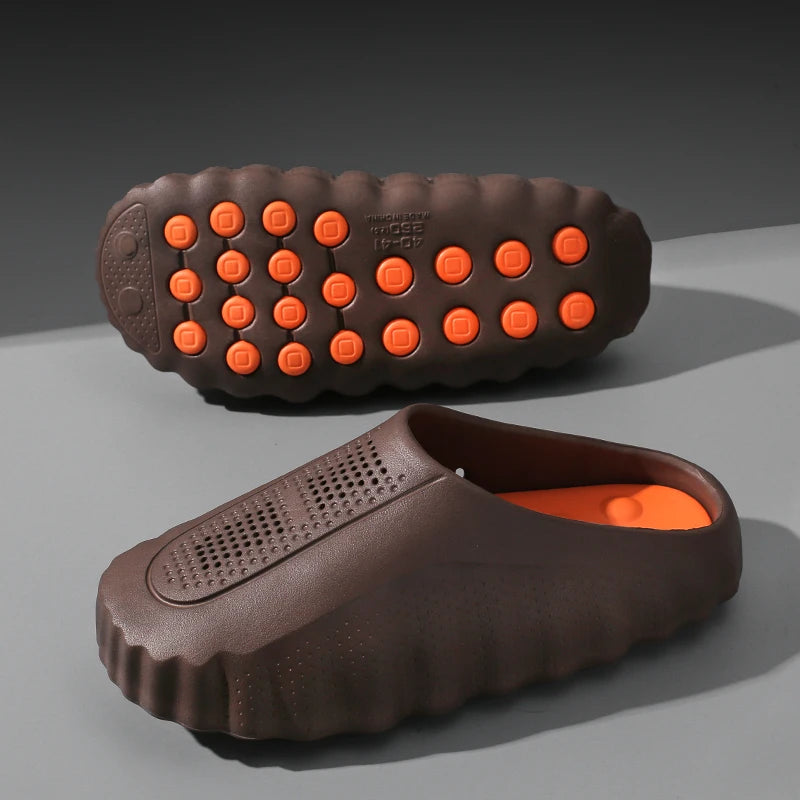 New Men's Slippers Outdoor Soft Thick Sole Slides Breathable Sandals Non-Slip Bathroom Slippers Lightweight Summer Beach Sandals